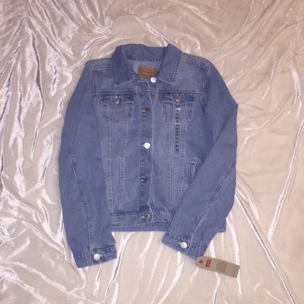New Levis Jean Jacket